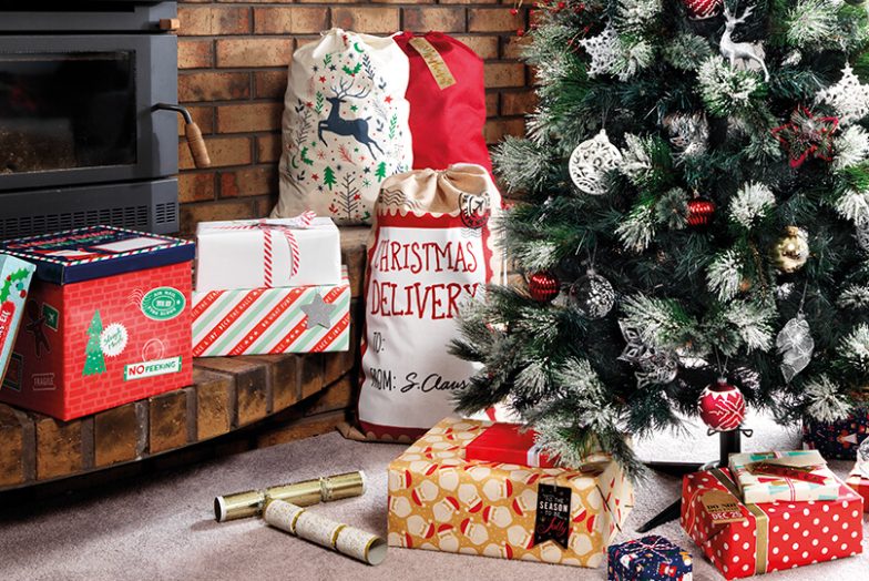 Christmas Tree Setting